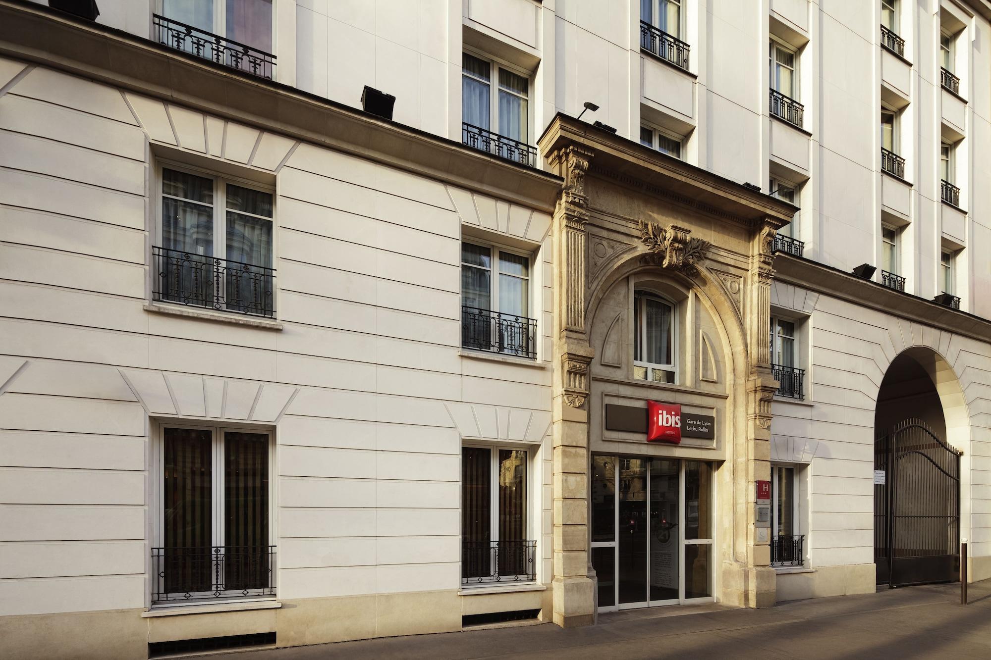 Готель Ibis Paris Gare De Lyon Ledru Rollin Екстер'єр фото